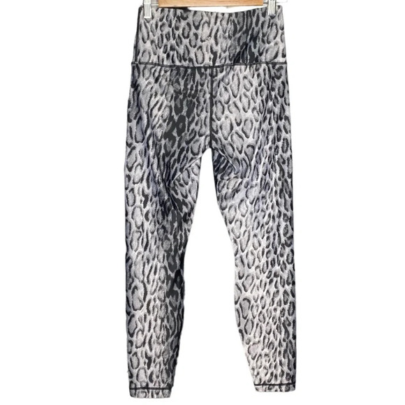 Playground Gray Black Animal Snake Print High Rise Tight Leggings Size Small - Picture 7 of 9